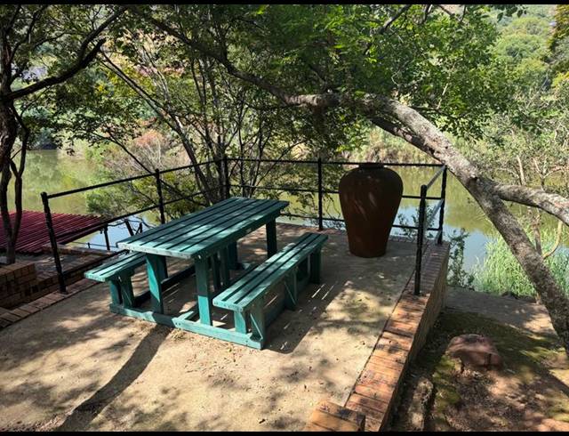 8 BEDROOM HOUSE FOR SALE IN PRESIDENTSRUS